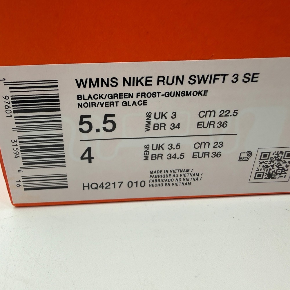 Nike Run Swift 3 SE Shoes Womens Size 5.5 Black Green Frost Running HQ4217 010 - Picture 2 of 8